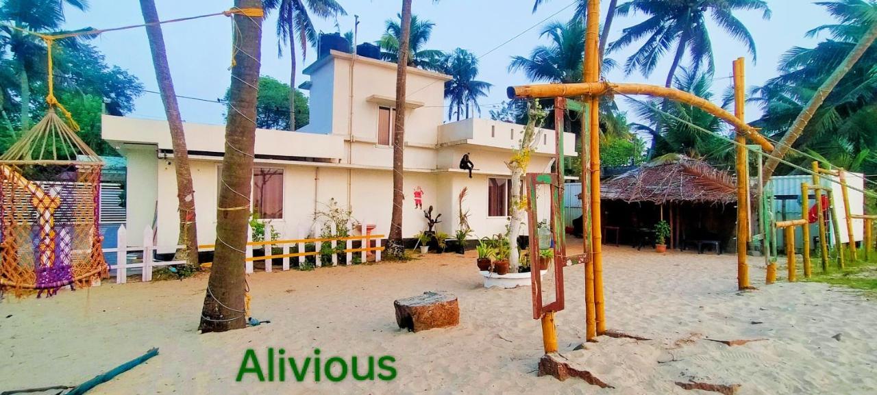 Alivious Beach Homestay Alappuzha Eksteriør billede
