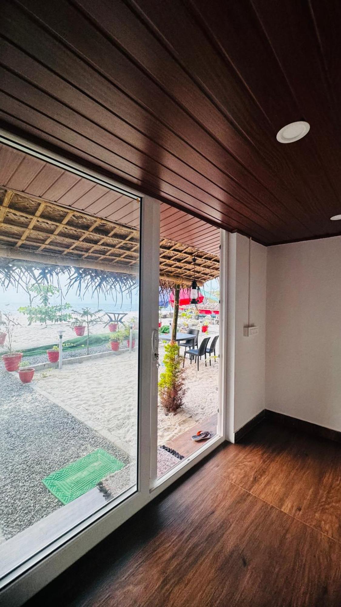 Alivious Beach Homestay Alappuzha Eksteriør billede
